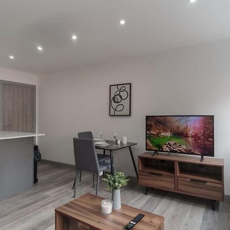 Contemporary 1 Bedroom Preston Apartment ภายนอก รูปภาพ