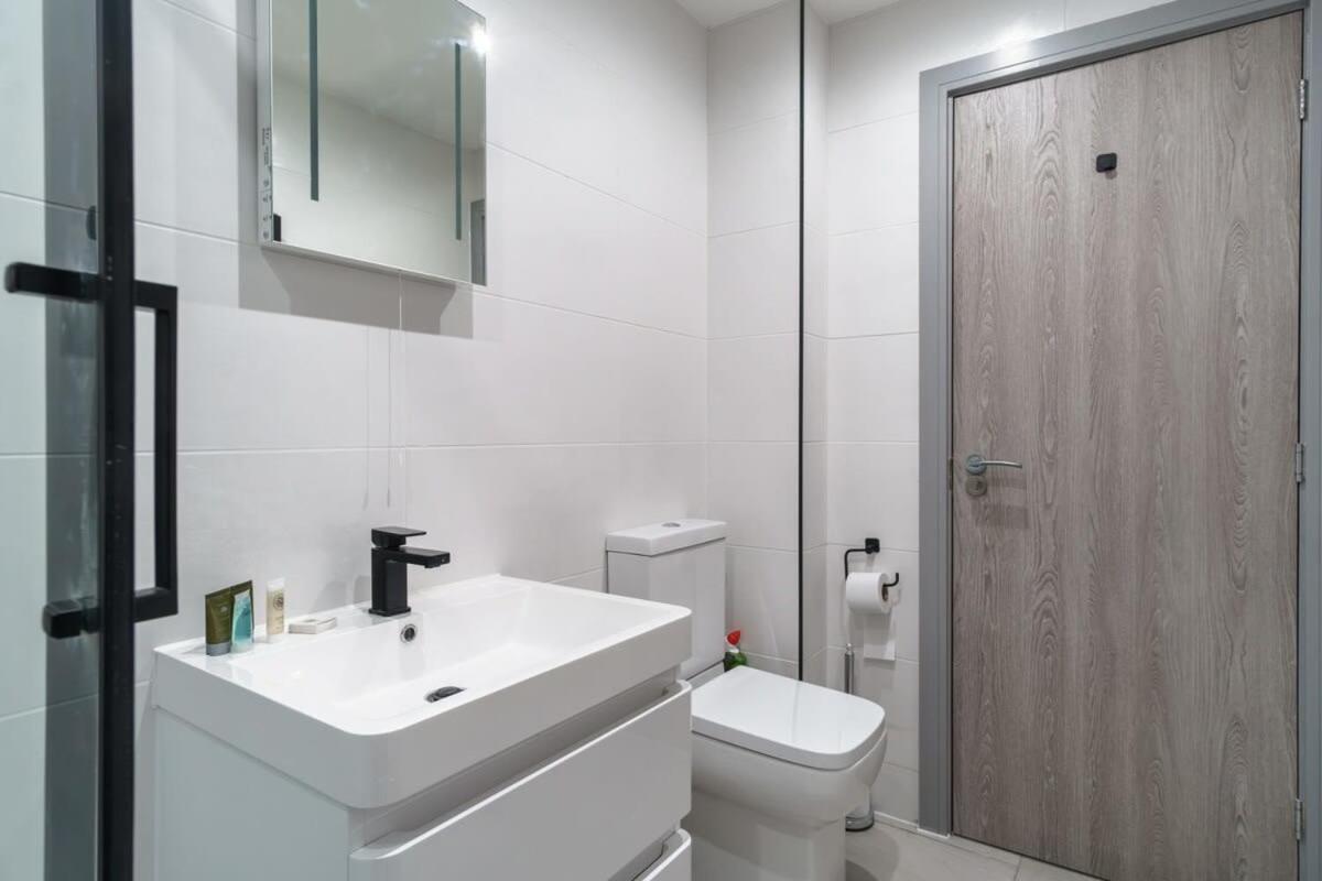 Contemporary 1 Bedroom Preston Apartment ภายนอก รูปภาพ